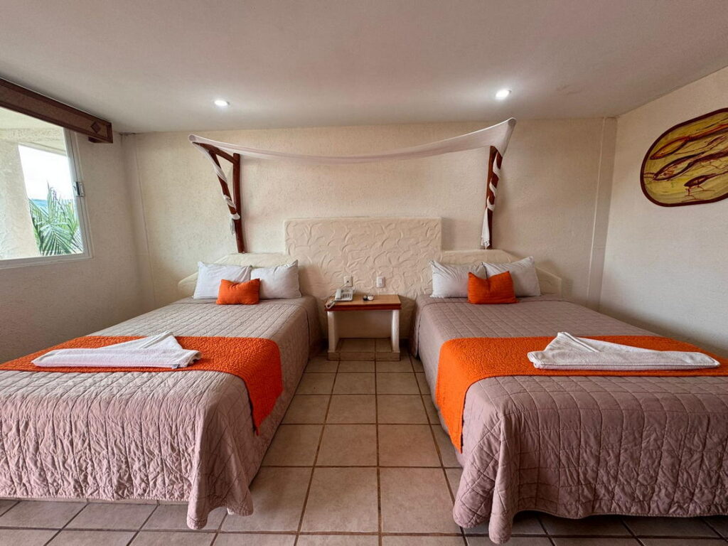 Hospedaje habitación doble Hotel Palapa Palace, Tuxtla Gutiérrez Chiapas